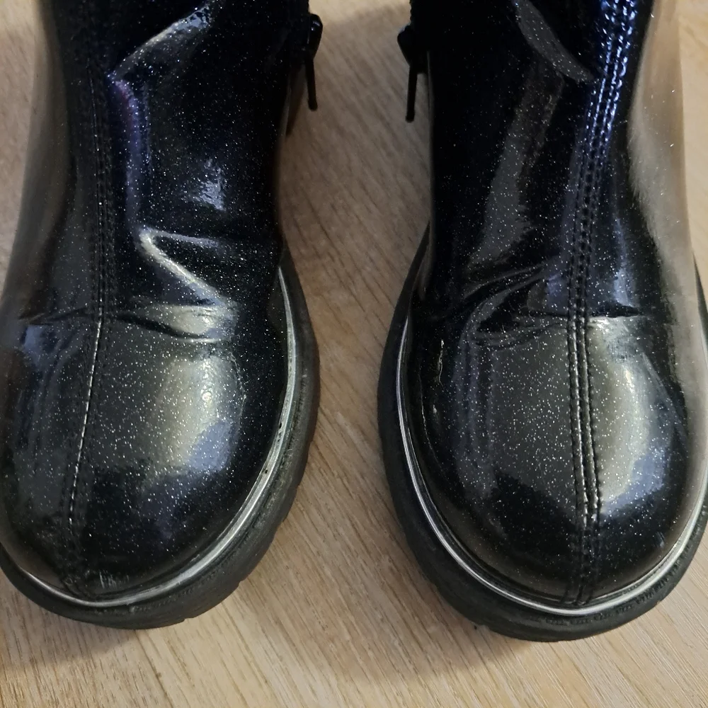 The Children's Place Kids Black Glitter Zip-Up Ankle Boots Size 12